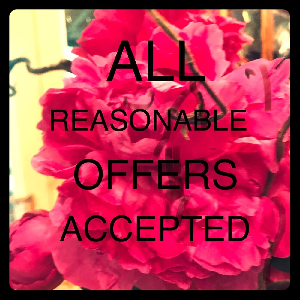 🌹 “SHOP ‘TIL WE DROP 🌹